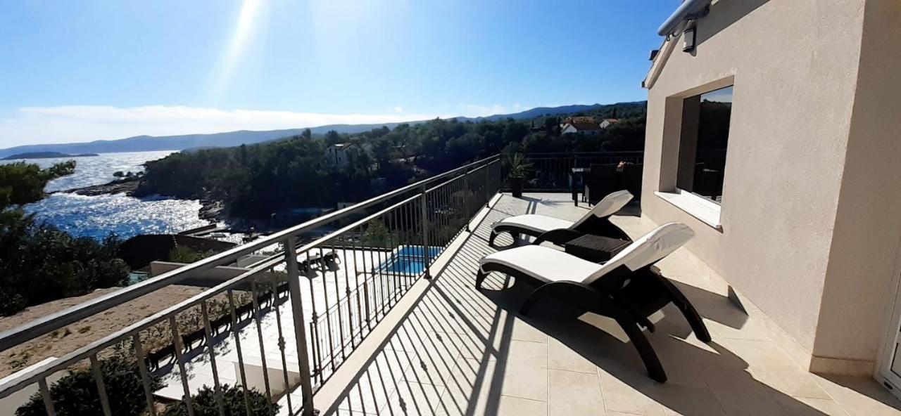 Holiday Hvar Vrbanj Exterior foto