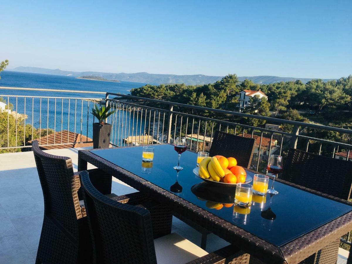Holiday Hvar Vrbanj Exterior foto