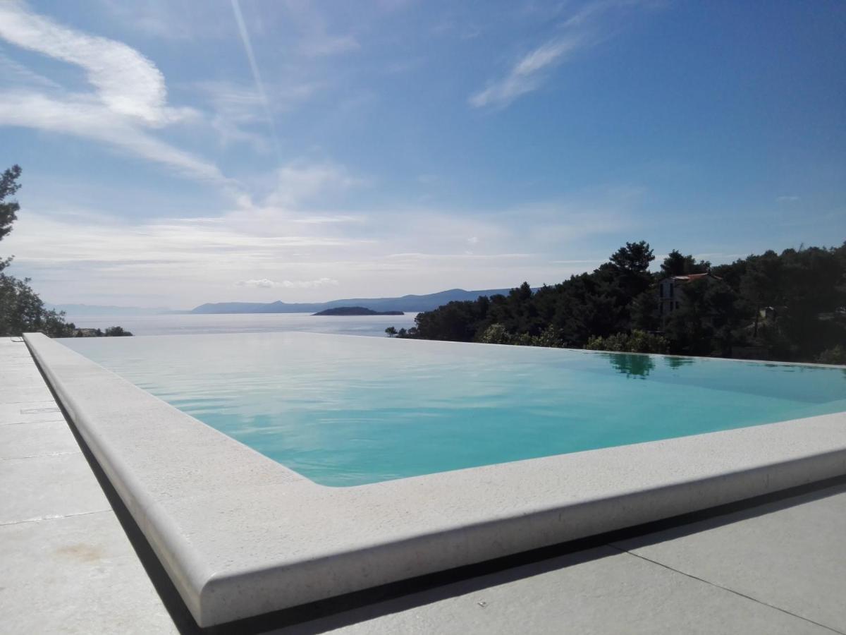 Holiday Hvar Vrbanj Exterior foto